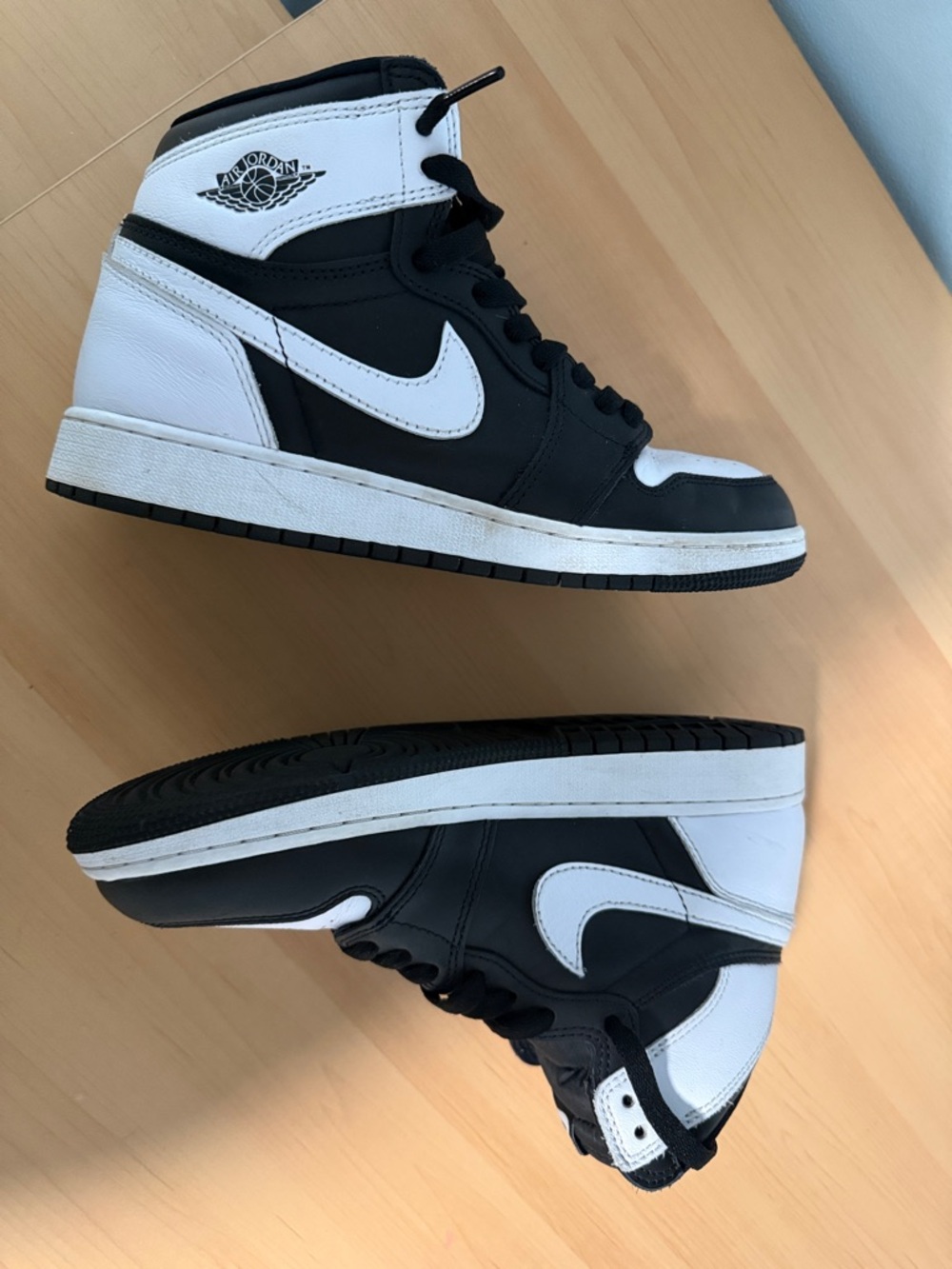 Nike Kids Black and White High-Top Sneakers - Picture 2 of 9